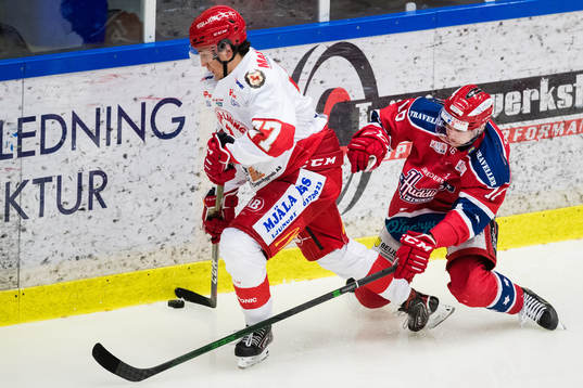 Trojas Victor Gagic och Huddinges Sebastian Frantz