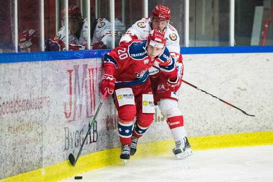 Huddinges Rasmus Dahlberg-Karlsson och Trojas tl33<under