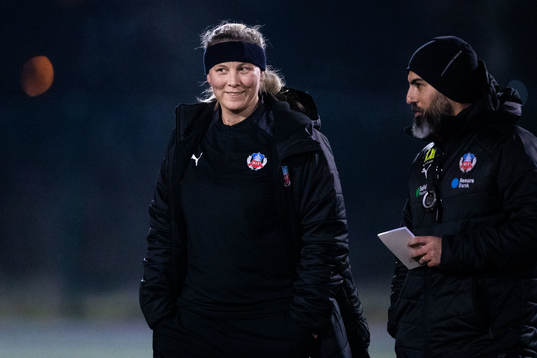 Helsingborgs lagledare Anna Liljekvist och assisterande