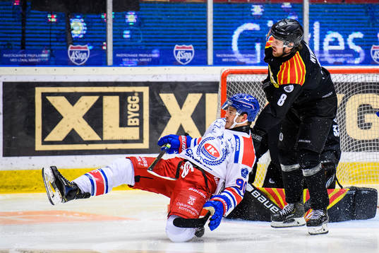 Oskarshamns Lance Bouma och Brynäs John Nyberg