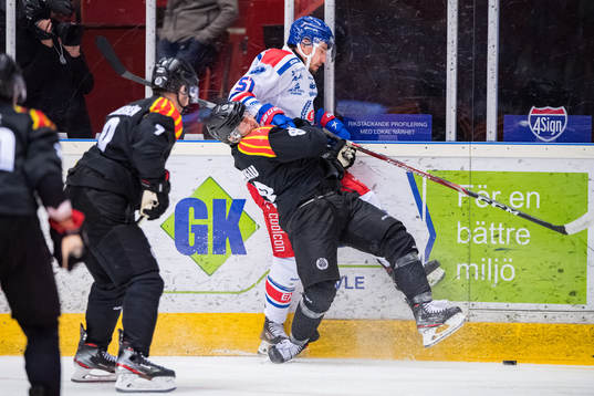 Oskarshamns Max Veronneau och Brynäs Jadeon Descheneau