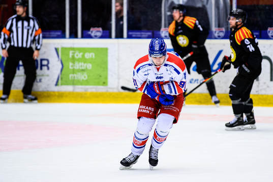 Oskarshamns Rickard Palmberg har ont