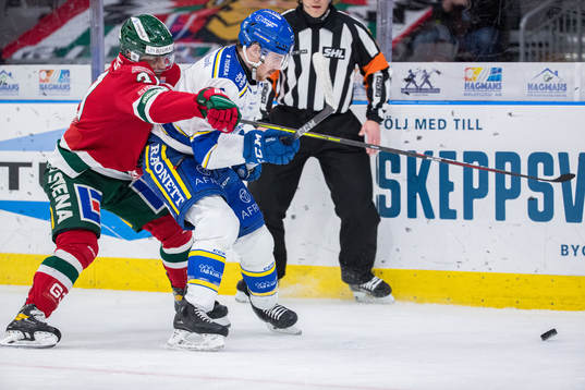 Frölundas Nicklas Lasu och Leksands Matt Caito