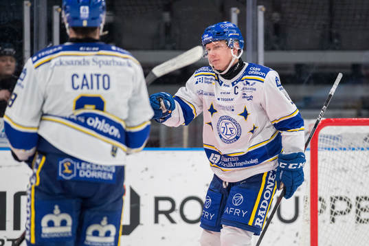 Leksands Patrik Zackrisson jublar