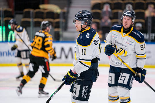 s Simon Önerud och Ryan Stoa deppar