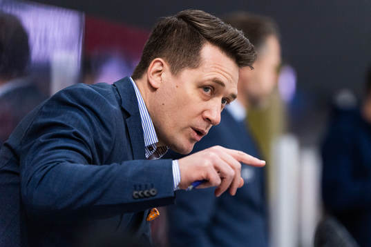 Växjös tränare Sam Hallam