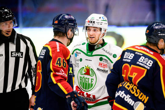 Djurgårdens Albin Grewe och Rögles Simon Ryfors
