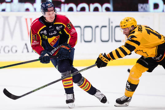 Djurgårdens Linus Andersson och Skellefteås Melker