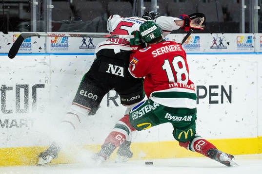 Örebros Gustav Backström och Frölundas Lucas Raymond
