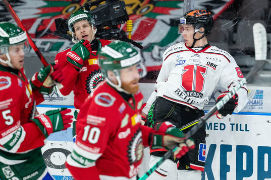 Frölundas Max Friberg deppar och Örebros Robert Leino