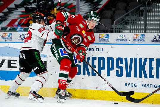 Örebros Jonathan Andersson och Frölundas Elmer Söderblom