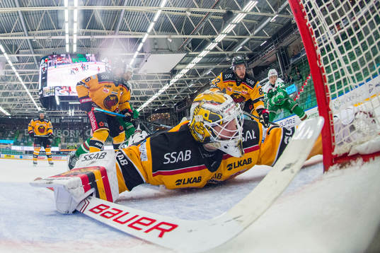 Luleås målvakt Jesper Wallstedt
