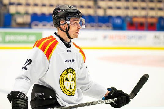 Brynäs Adam Pettersson deppar