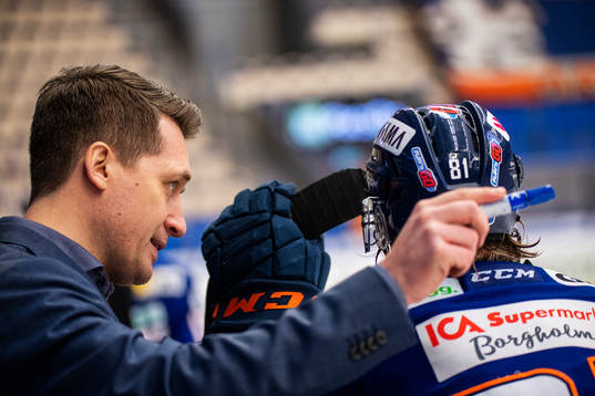 Växjös tränare Sam Hallam och Fredrik Karlström