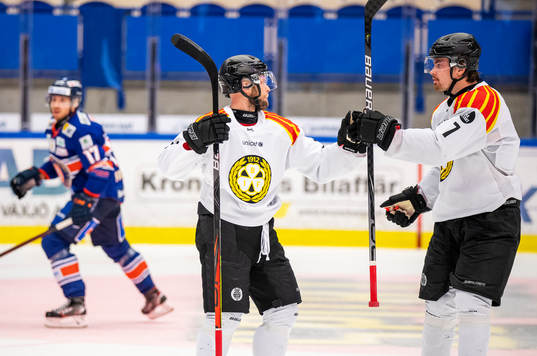 Brynäs Chad Billins jublar
