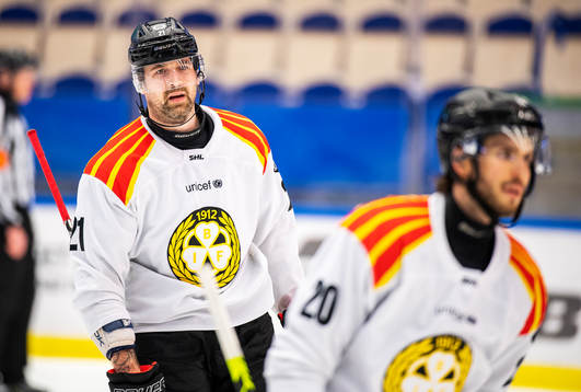 Brynäs Patrik Berglund deppar med Oula Palve
