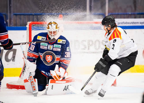 Växjös målvakt Viktor Fasth och Brynäs Kristofer