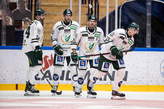 Färjestads Albert Johansson jublar