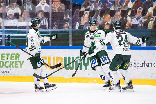 Färjestads Jacob Peterson jublar
