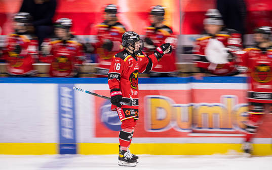 Luleås Petra Nieminen jublar