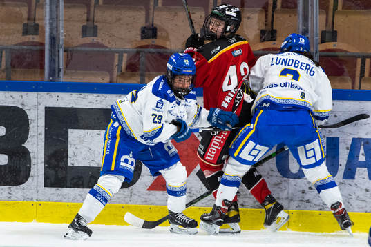 Leksands Moa Viklund och Luleås Viivi Vainikka