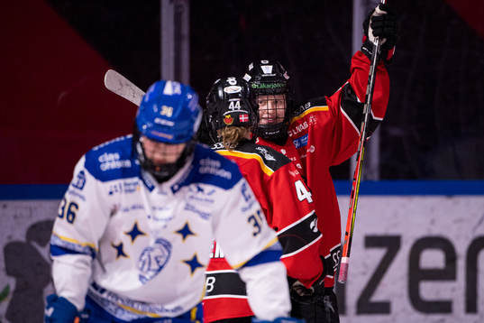 Luleås Nicoline Söndergaard Jensen jublar med Viivi