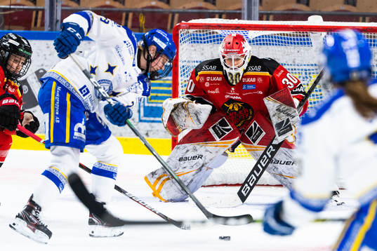Luleås målvakt Tindra Holm