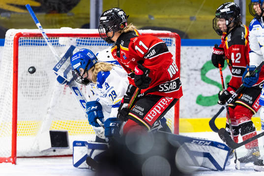 Luleås Josefine Hoegh Persson sätter 5-1