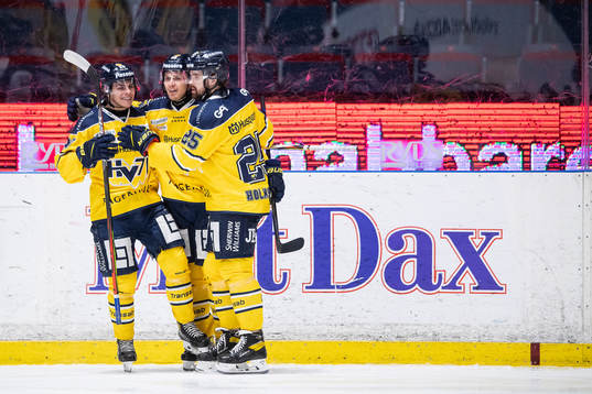 s Fredrik Forsberg jublar