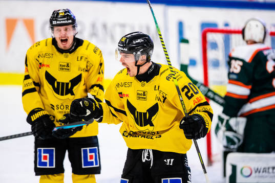 Västerås Henrik Hetta  jublar