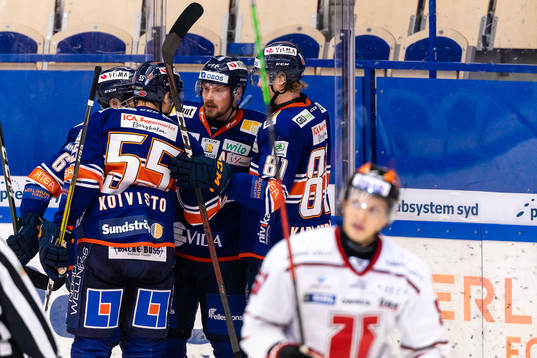 Växjös Martin Lundberg jublar