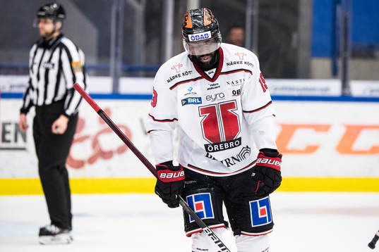 Örebros Daniel Muzito Bagenda deppar