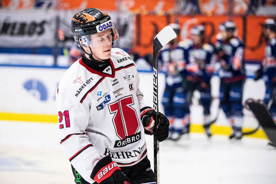 Örebros Linus Öberg deppar