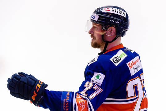 Växjös Martin Lundberg jublar