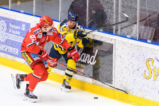 Modos Brendan Mikkelson och Södertäljes Anton Heikkinen