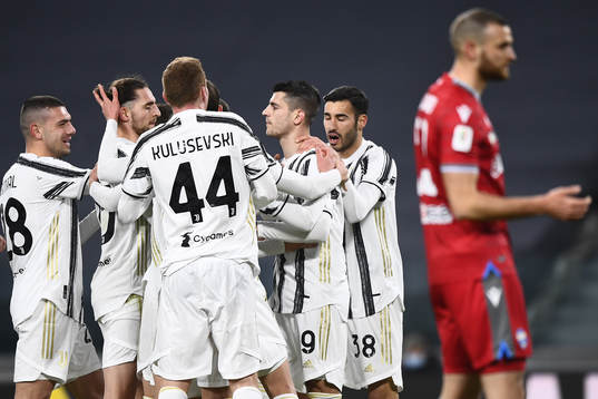 Dejan Kulusevski of Juventus celebrates the 1-0 goal with