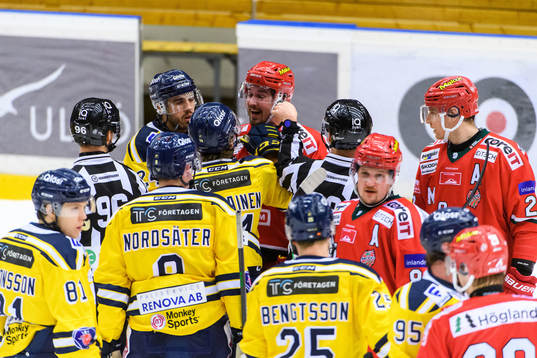 Dispyt mellan Modos Daniel Sylwander och Södertäljes
