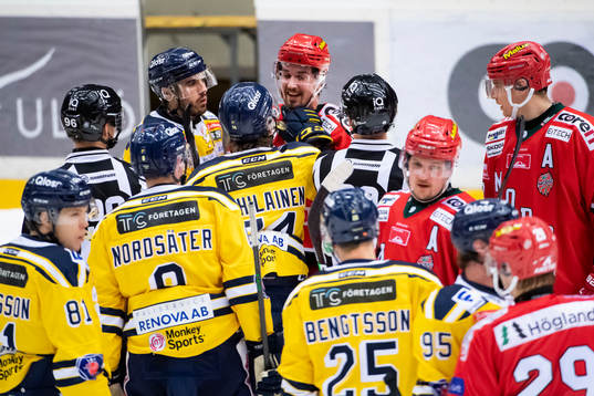 Dispyt mellan Modos Daniel Sylwander och Södertäljes