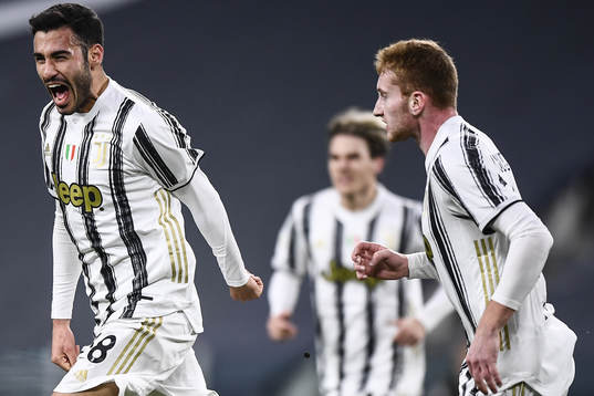 Dejan Kulusevski of Juventus celebrates the 1-0 goal by