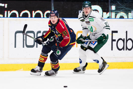 Djurgårdens Linus Andersson och Färjestads Albin Eriksson