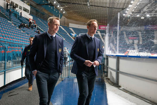 Djurgårdens tränare Robert Ohlsson och assisterande