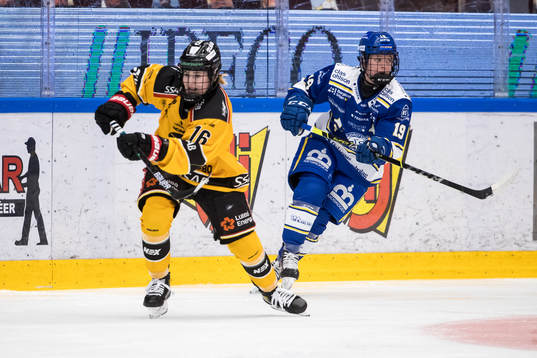 Luleås Petra Nieminen och Leksands Agnez Svensson