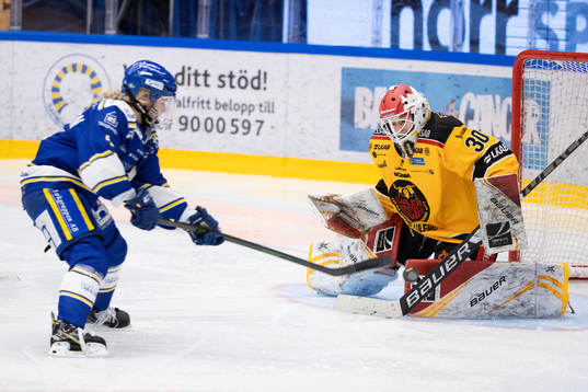 Luleås målvakt Tindra Holm