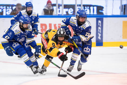 Leksands Abagael Thiessen och Saana Valkama mot Luleås