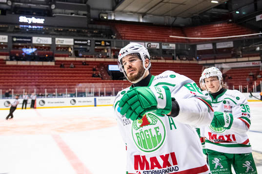 Rögles Eric Gelinas jublar