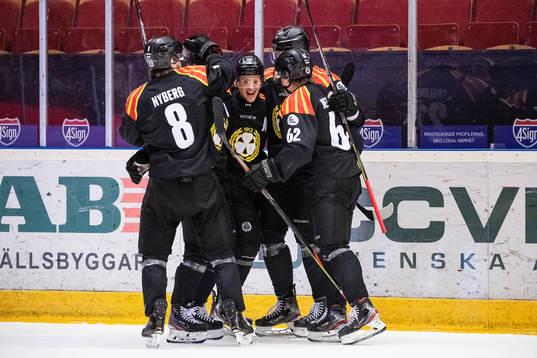 Brynäs Linus Ölund jublar