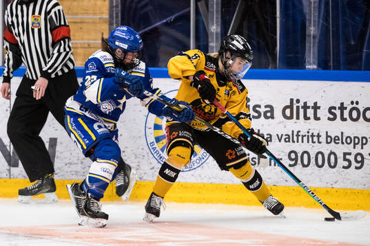Leksands Saana Valkama och Luleås Ebba Berglund