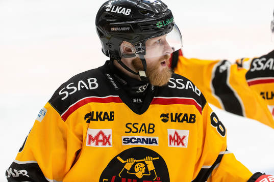 Luleås Linus Klasen jublar