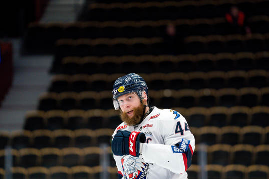 Linköpings Jonas Junland deppar
