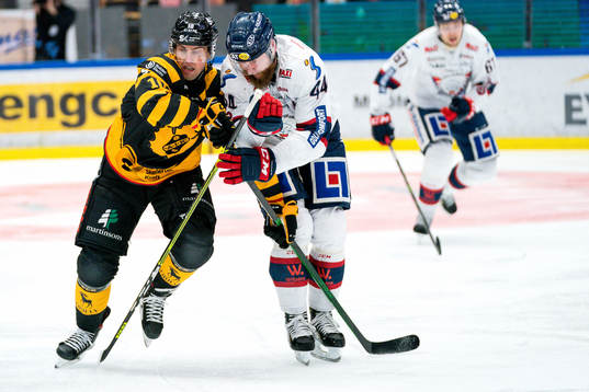 Skellefteås Joakim Lindström och Linköpings Jonas Junland